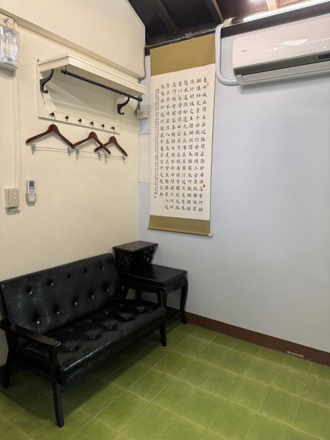 Naval Bureaucracy Apartment เกาสง ภายนอก รูปภาพ