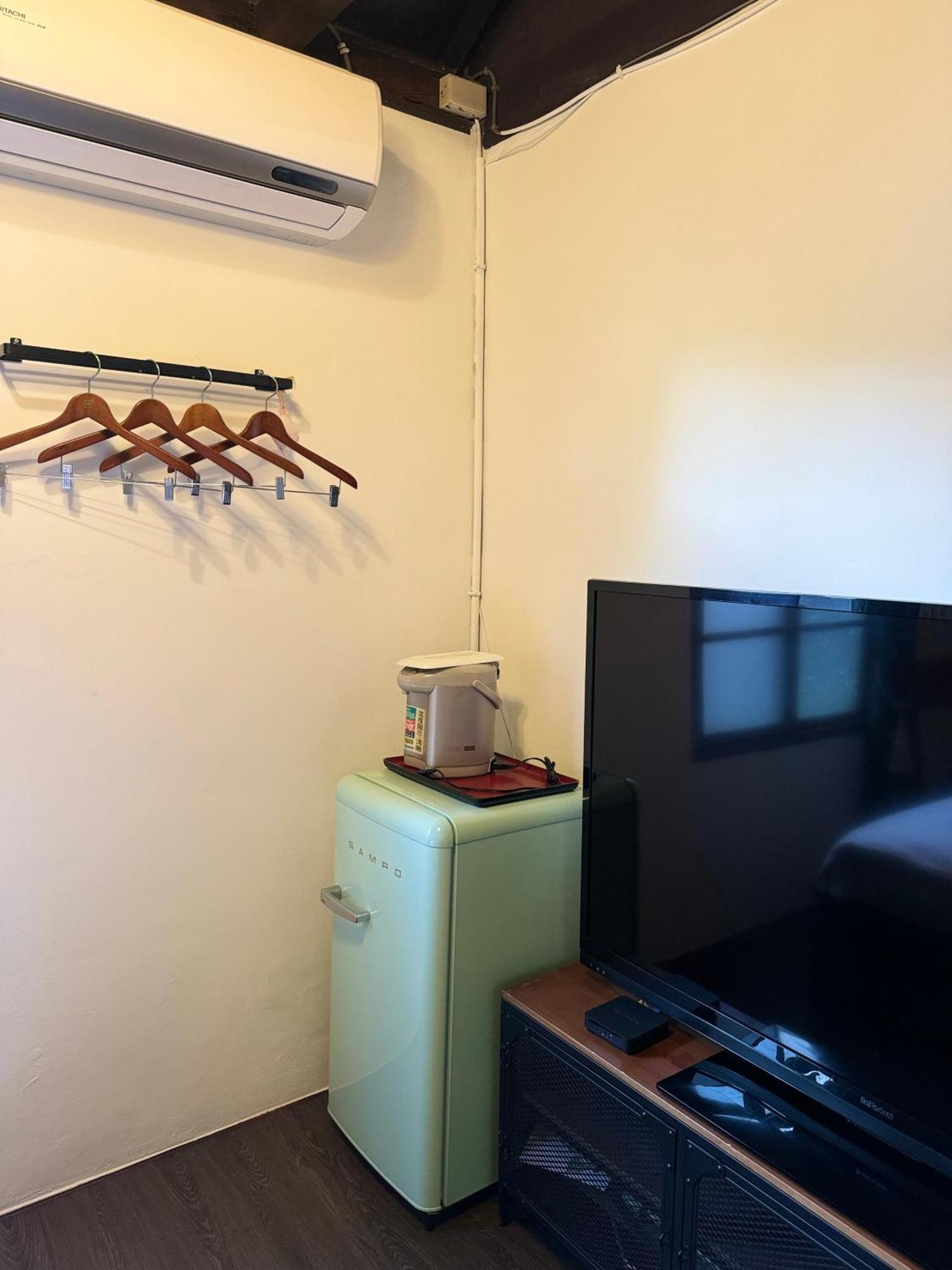 Naval Bureaucracy Apartment เกาสง ภายนอก รูปภาพ