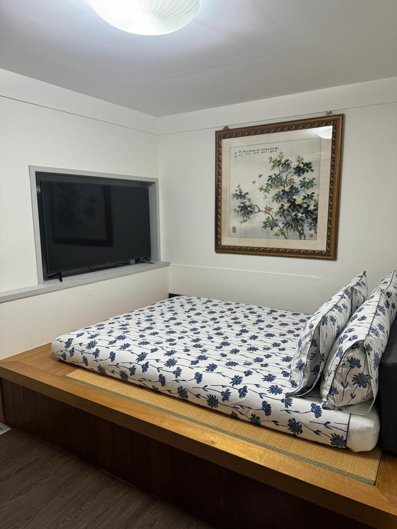 Naval Bureaucracy Apartment เกาสง ภายนอก รูปภาพ