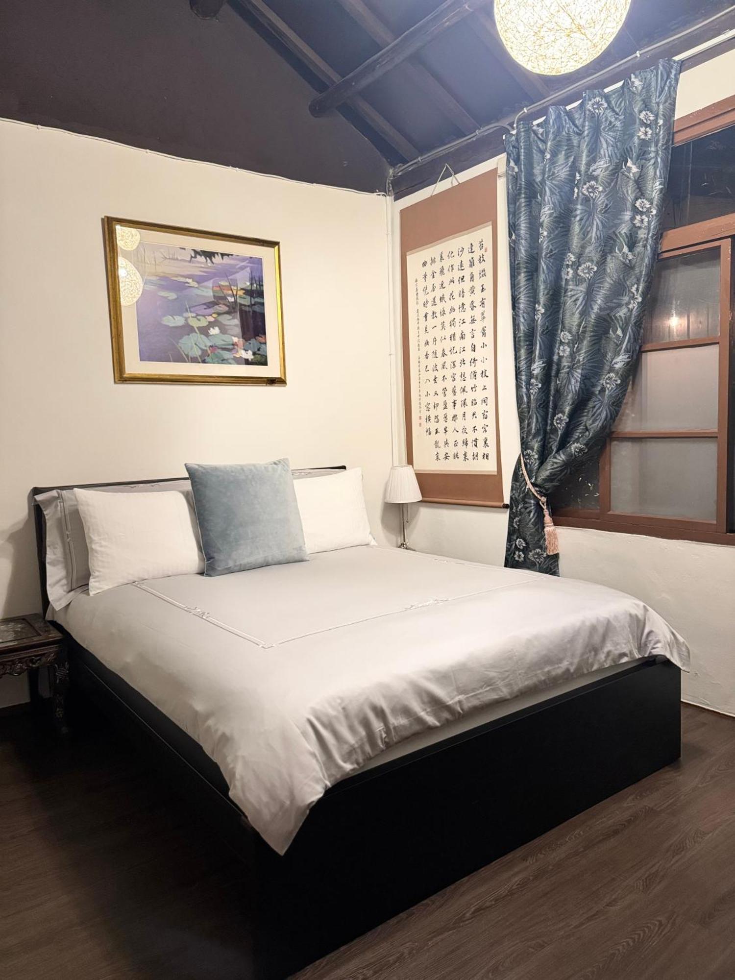 Naval Bureaucracy Apartment เกาสง ภายนอก รูปภาพ
